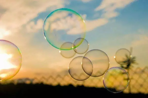 蓦然回首,晨露霜晚 蓦然回首,晨露霜晚
